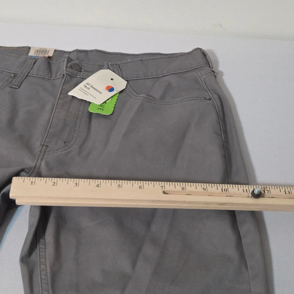 Levis 541 Athletic Taper Pants Mens 33x34 Gray All Seasons Tech Stretch NWT